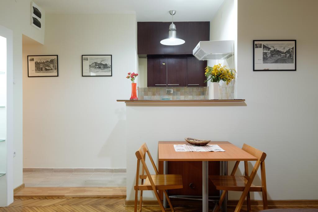 M&M Downtown Apartment Белград Стая снимка